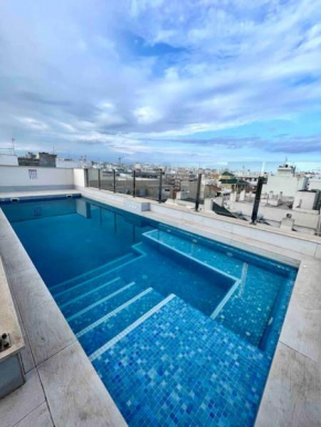 Modern apartment near the sea
